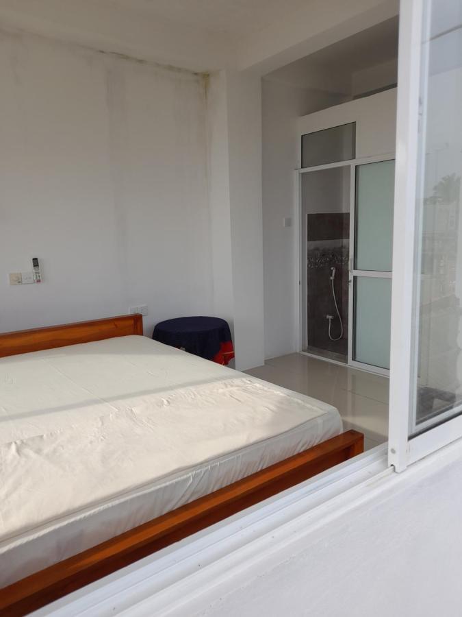 Hotel Remember Hikkaduwa Bagian luar foto